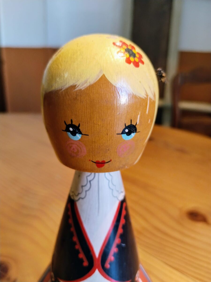 MUÑECA DE MADERA RUSA. - Imagen 2