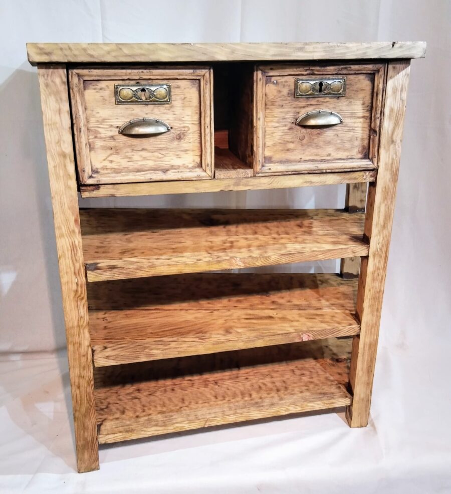 MUEBLE DE MADERA MACIZA. "La Huella del Artesano"