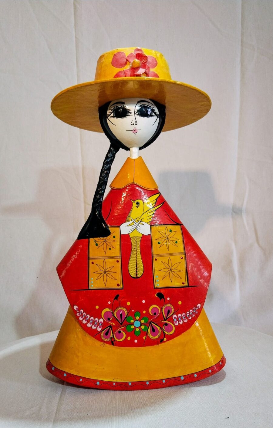MUÑECA ARTESANAL MEXICANA.