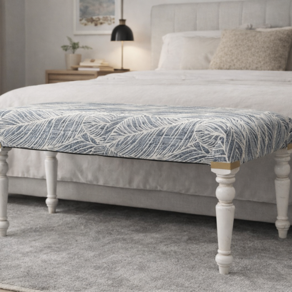 Descalzadora antigua restaurada · banco pie de cama de madera