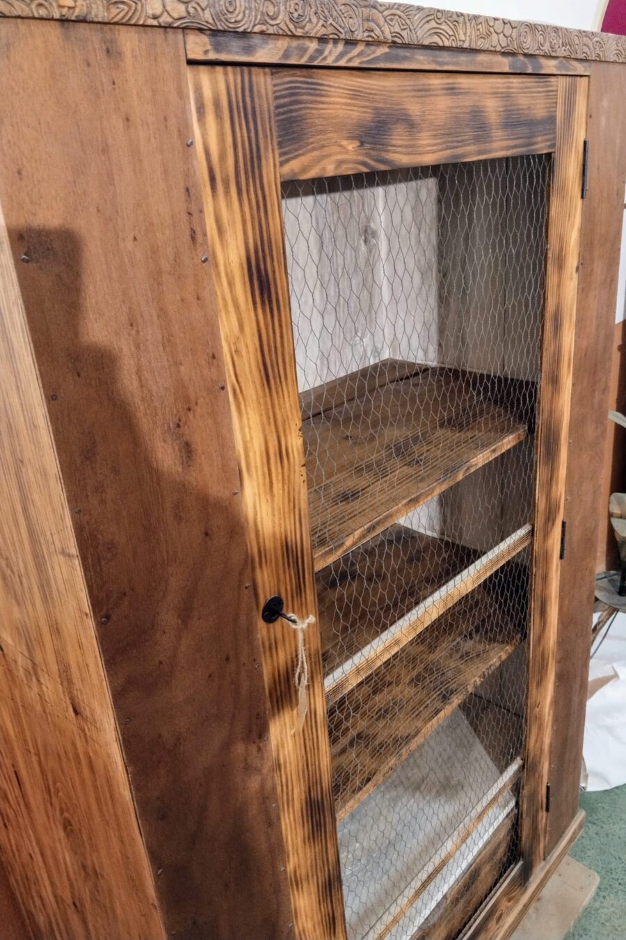 ALACENA DE MADERA. "Renacimiento de la Madera" - Imagen 6