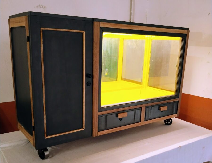 MUEBLE ESTILO INDUSTRIAL. "Castaño Iluminado"