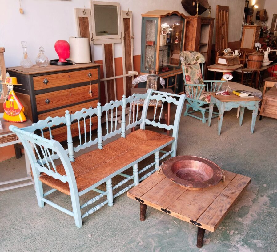 BANCO DE MADERA CON ASIENTO DE ENEA - Imagen 3