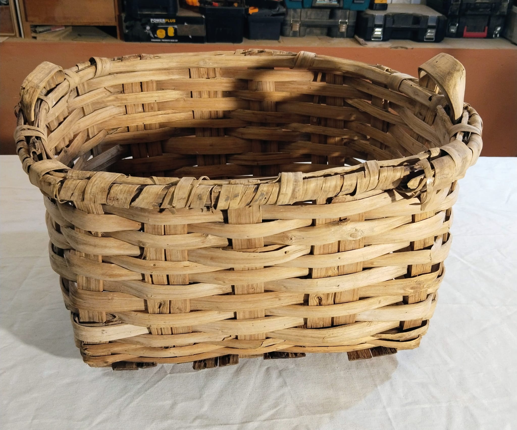 Cesto de Castaño | Autenticidad Trenzada del Siglo XIX - Imagen 4