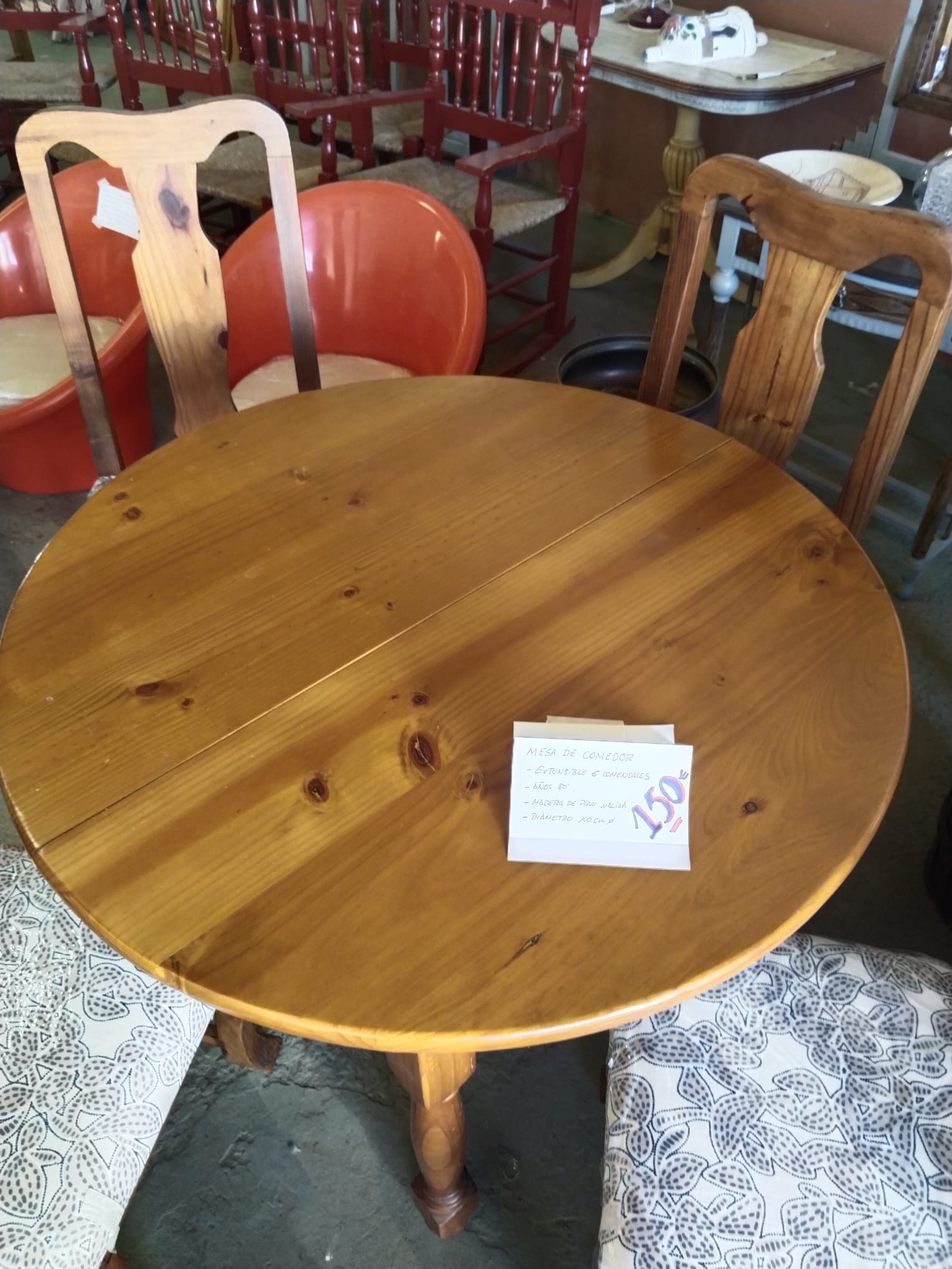 Mesa de comedor redonda extensible de madera de pino macizo para 6 comensales - Imagen 3