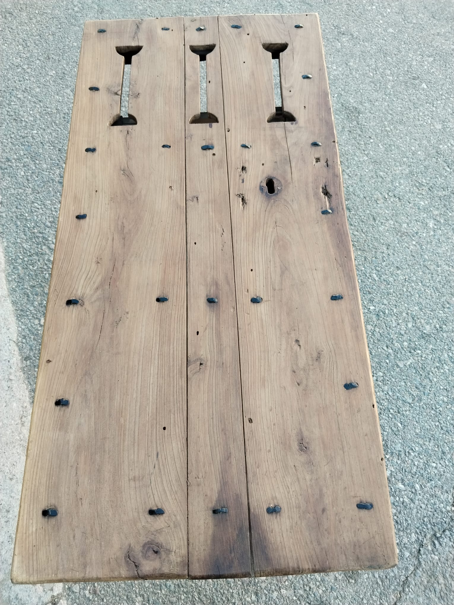 Mesa de madera antigua restaurada – Puerta de alacena de 1890 - Imagen 14