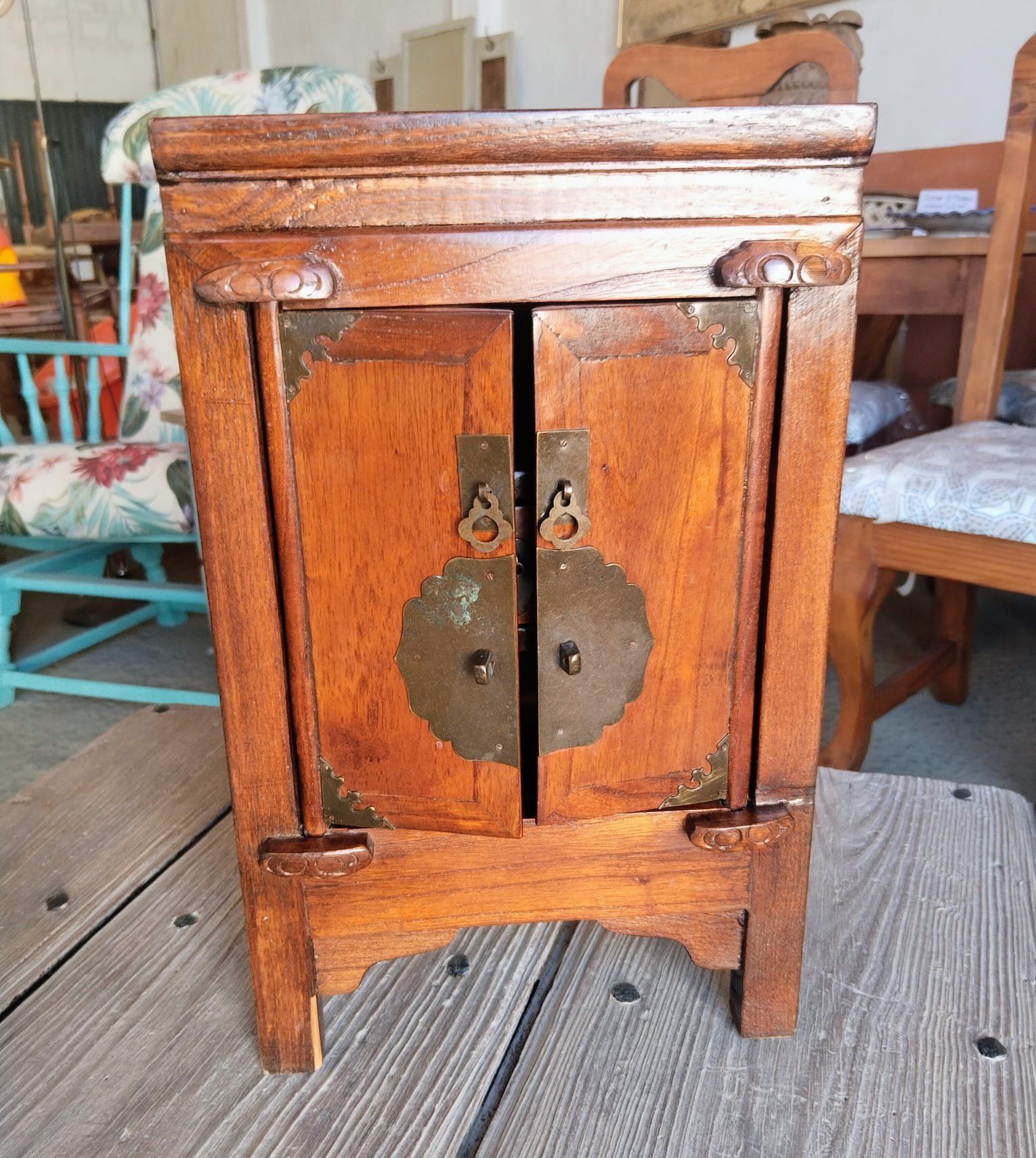 Joyero antiguo de nogal del siglo XIX – Gabinete de madera