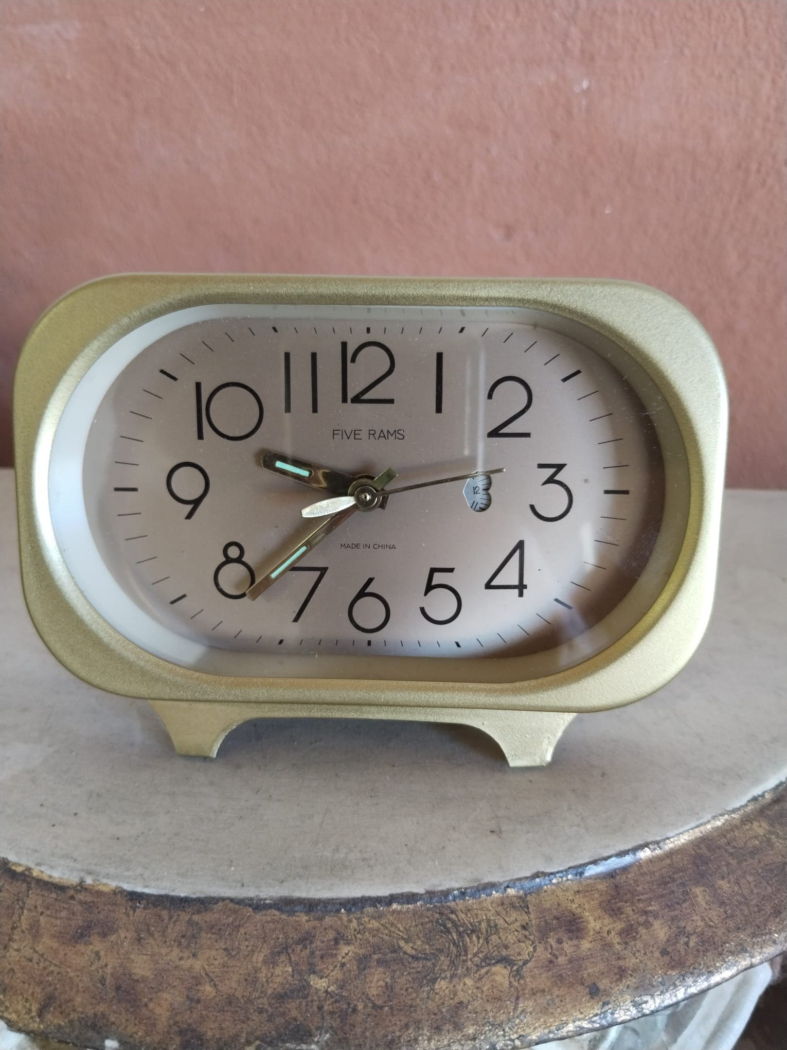 Reloj despertador vintage Five Rams dorado, años 70 - Imagen 2