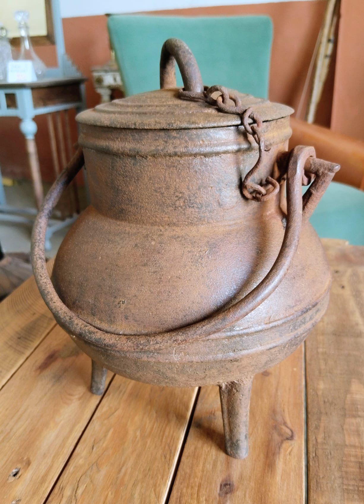 Pote Antiguo de Hierro con Tapa y Tres Patas | Siglo XVIII-XIX - Imagen 6