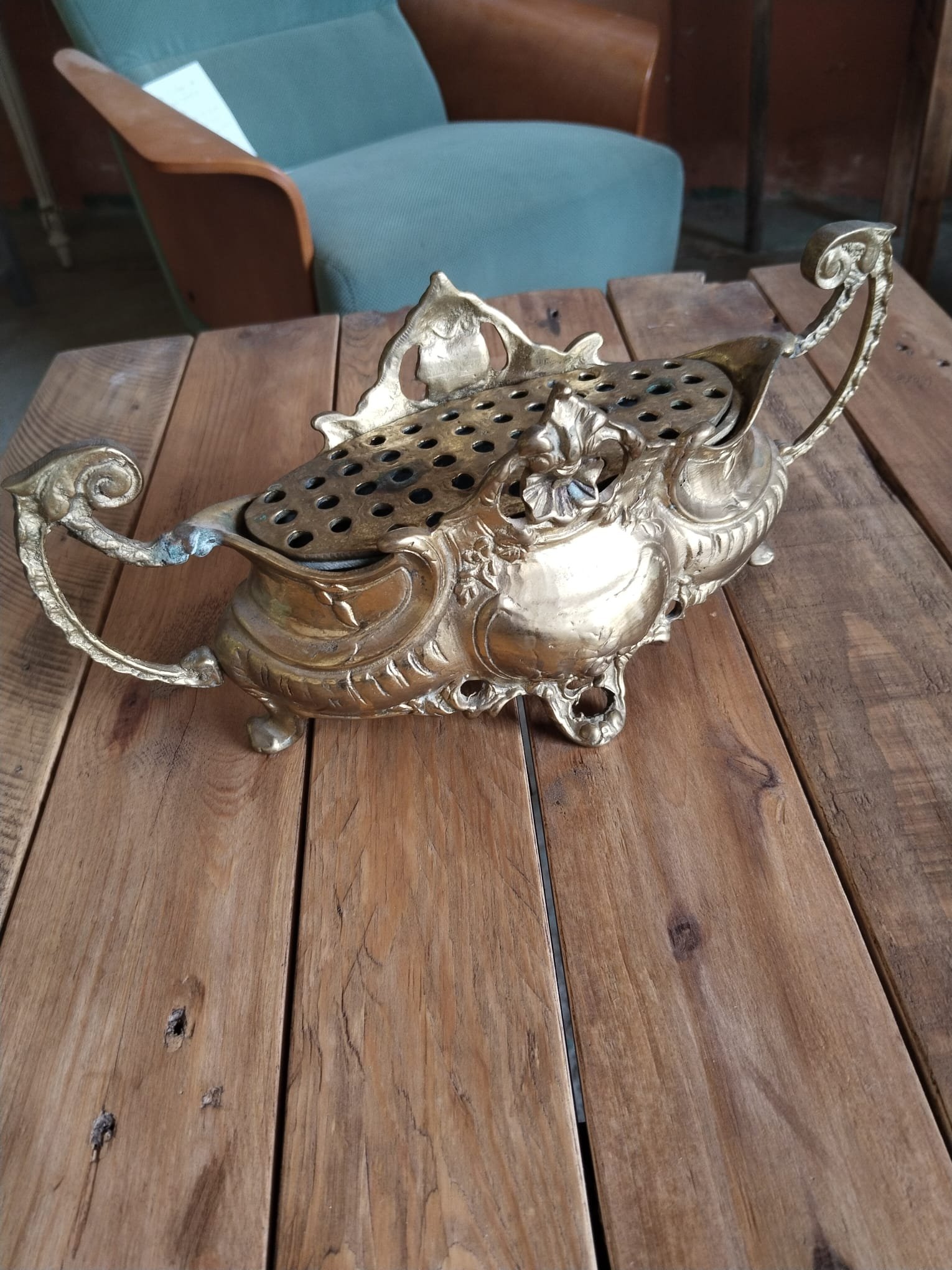 Incensario Antiguo de Metal Dorado con Tapa Calada | Siglo XIX - Imagen 2