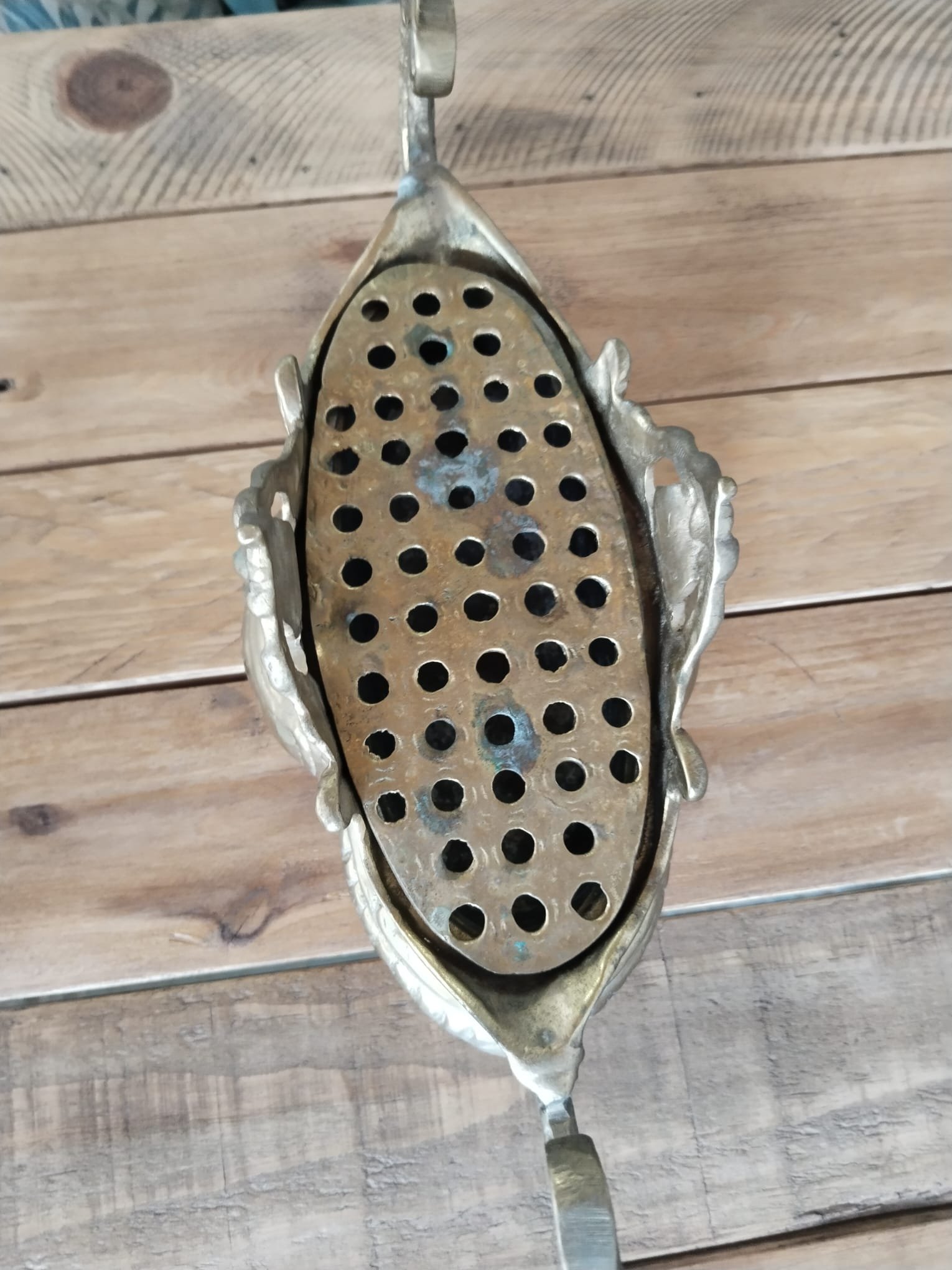 Incensario Antiguo de Metal Dorado con Tapa Calada | Siglo XIX - Imagen 4