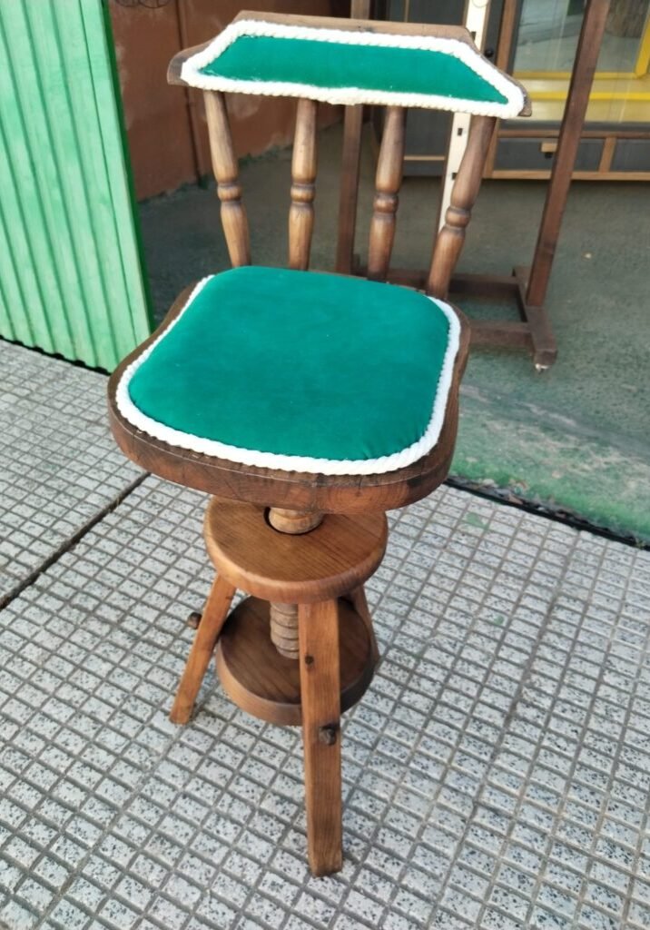 1b4081f9-4d3b-4b9d-b74d-730456d023fb